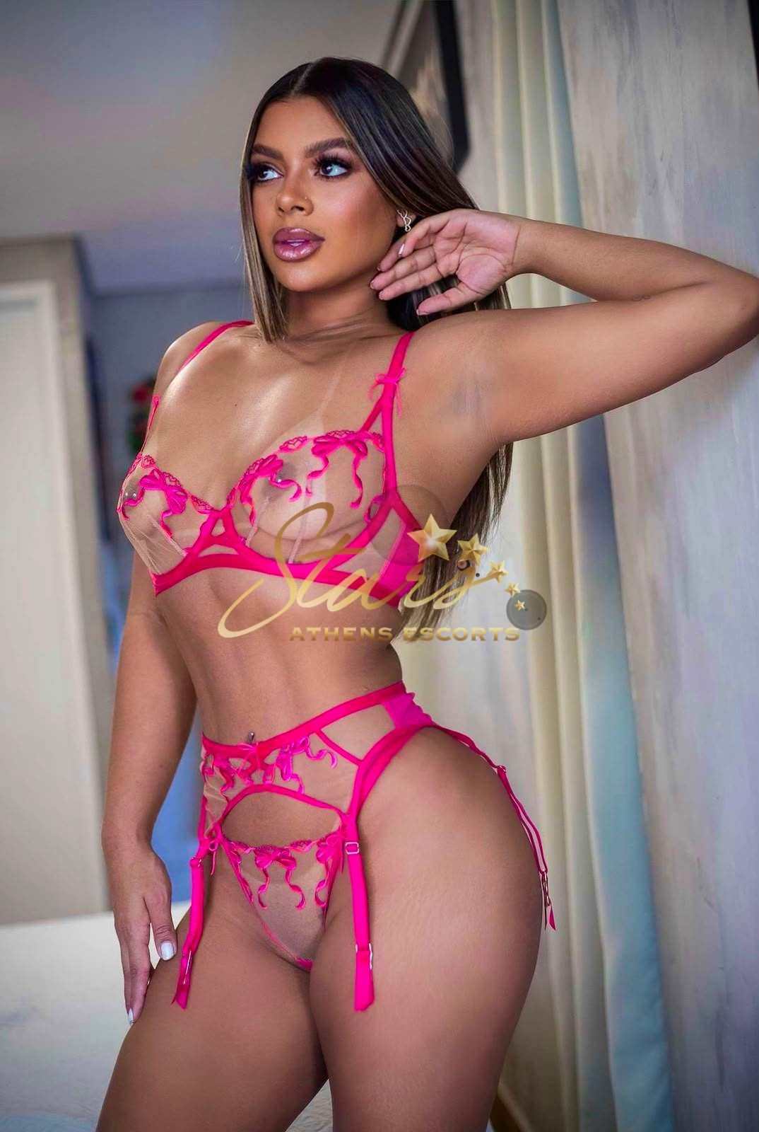 AURORA-ATHENS-ESCORT-STARS