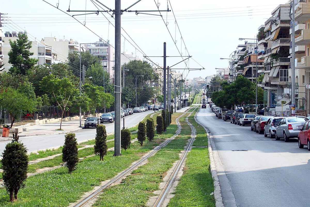 Συνοδός Νέα Σμύρνη – το τραμ στη λεωφόρο Ελευθερίου Βενιζέλου